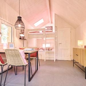 One-Bedroom Bungalow
