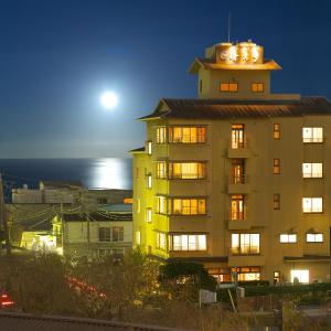 hotelImage