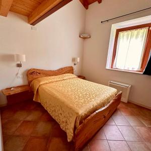 Three-Bedroom Apartment with Lake View