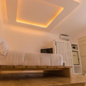 Firiplaka Suite side sea view