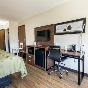 King Room - Accessible/Non-Smoking
