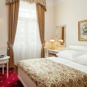 Double Room with Extra Bed