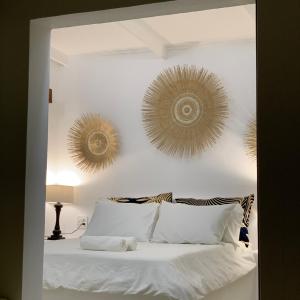 Deluxe Room (2 Adults + 1 Child)