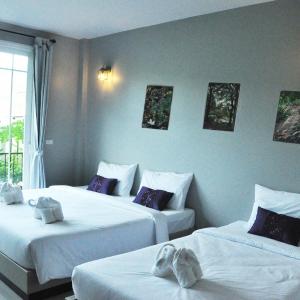 Triple Room with Balcony