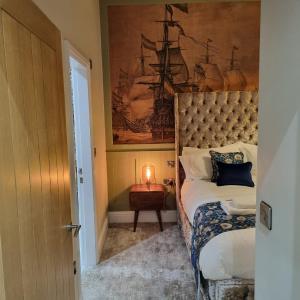 James Cook Suite