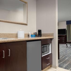 Queen Studio Suite with Two Queen Beds and Sofa Bed - Non-Smoking