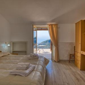 Deluxe Double Room with Sea View