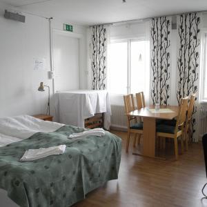 Quadruple Room with Shared Bathroom