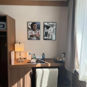 Queen Room