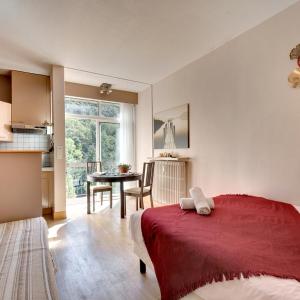 Studio with Balcony