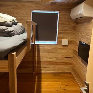 Single Room with Shared Bathroom