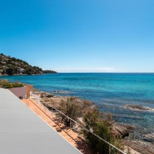 Double Room with Balcony and Sea View