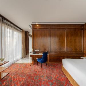 Majestic Suite with Lounge Access