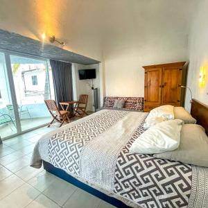 Triple Room with Balcony