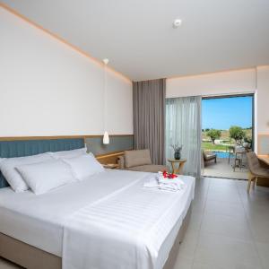 Deluxe Room Lateral Sea View Private Pool
