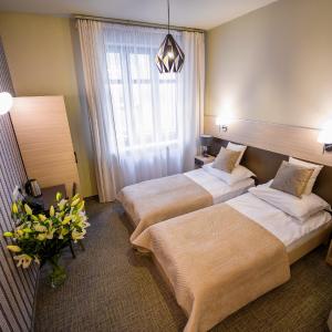 Twin Room with Private Bathroom