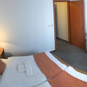 Double or Twin Room with Bathroom