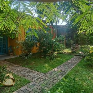 Queen Room with Garden View