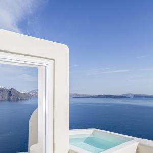 Honeymoon Suite  with Plunge Pool