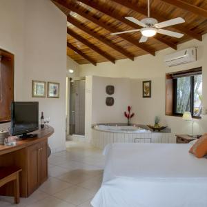 Tropical Suite