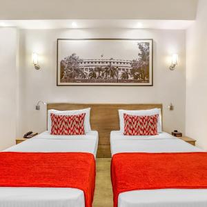 Deluxe Room with Enjoy Happy Hours with 1+1 offer,15% Discount on F&B, Early Check In & Late Check out subject to availability, 02 pcs Laundry and complimentary 2 Pint of Beer