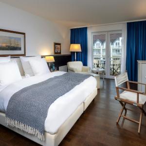 Classic Doppelzimmer mit seitlichem Seeblick