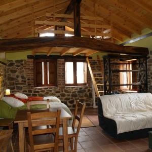Studio (2 Adults)