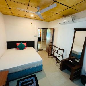 Economy Single Room