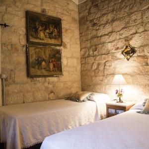 Two-Bedroom Apartment with Garden