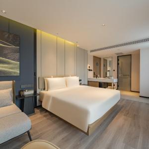 Executive Double Room with Courtyard