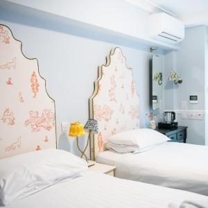 Americana Twin Room