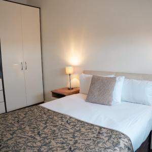2-Bedroom Apartment - Sleeps 4