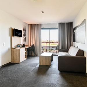One-Bedroom Apartment with 1 Double Bed and 1 Sofa Bed