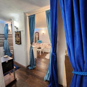 One-Bedroom Bungalow