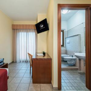 Economy Single Room