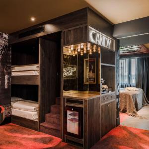 Cinema Suite