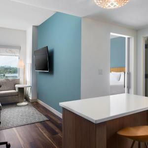 One-Bedroom King Suite with Sofa Bed (No Resort Fee)