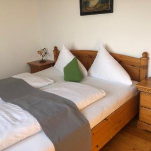 Apartment with Lake View