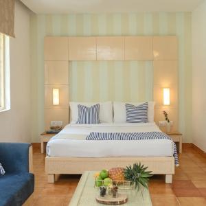 Double Room with Pool View