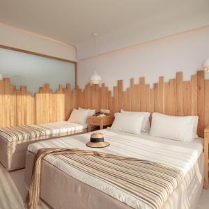 Family Room with Sea View ( up to 5 pax) 