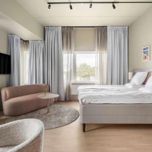 Junior Suite with One King and Bunk Bed - Non-Smoking