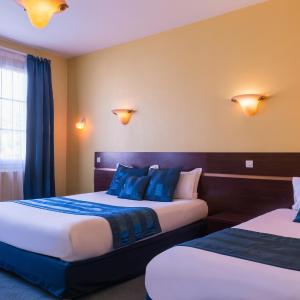 Comfort Triple Room