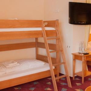 Triple Room with Bathroom
