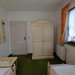 One-Bedroom Apartment with Balcony and Mountain View  