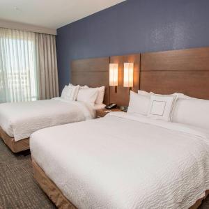 One-Bedroom Suite with Two Queen Beds with Sofa Bed and Roll-In Shower - Mobility and Hearing Accessible