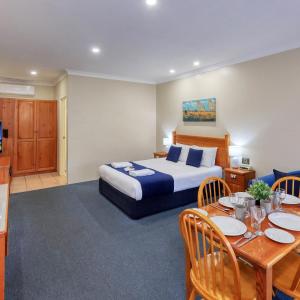 Deluxe Family Suite