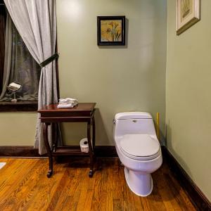 Deluxe Double Room with Bath