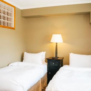Two-Bedroom Suite-Silver unit 203