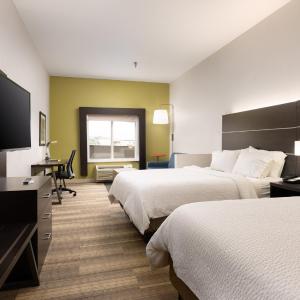 Standard Room with Two Queen Beds