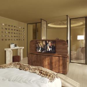 Signature Suite Shower and Bath